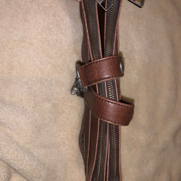 Matt&Nat Brown Vegan Leather Clutch - Picture 3 of 3